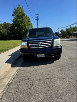 2004 Cadillac Escalade