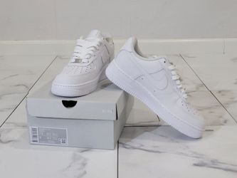 Airforces size 7.5