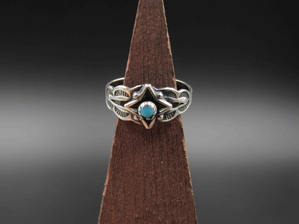 Size 2.75 Sterling Silver Pattern Small Turquoise Stone Band Ring Vintage Statement Engagement Wedding Promise Anniversary Bridal Cocktail