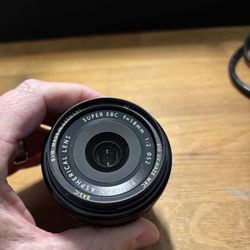 Fujifilm 18mm F2