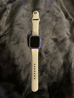 Apple Watches SE