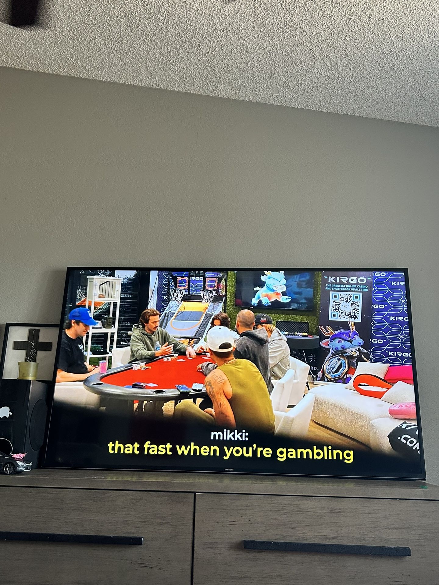 Samsung 65” Smart Tv