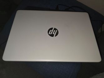 8 gig White HP Laptop