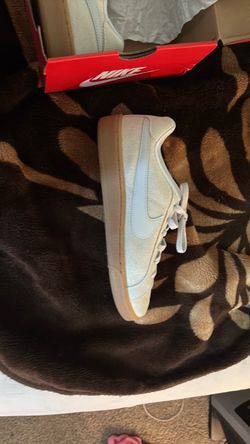 Nike Low-Top Sneakers White Suede