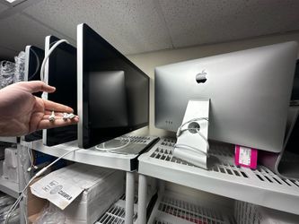 Apple Cinema Displays