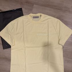 Essentials Shirt (SIZES LISTED DOWN BELOW‼️)