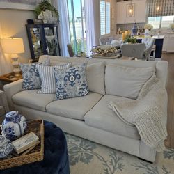 Bernhardt Couch