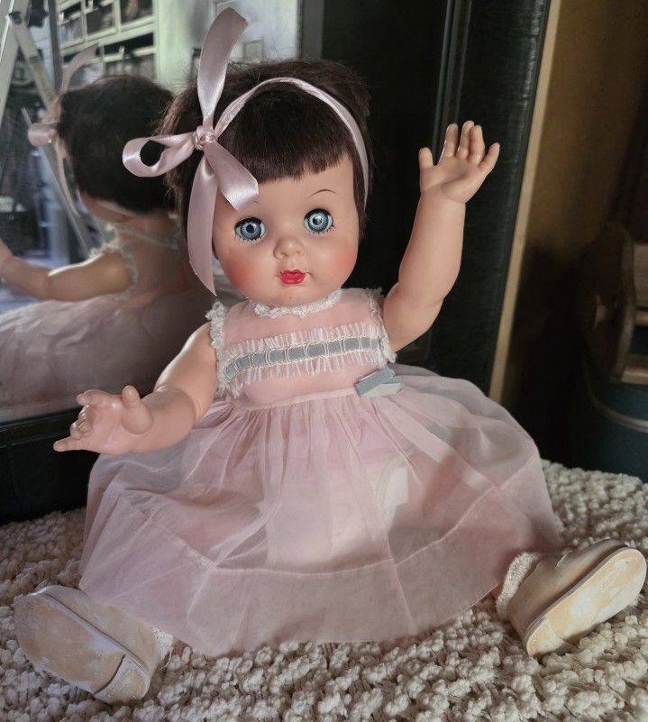 Beautiful large Vintage Doll