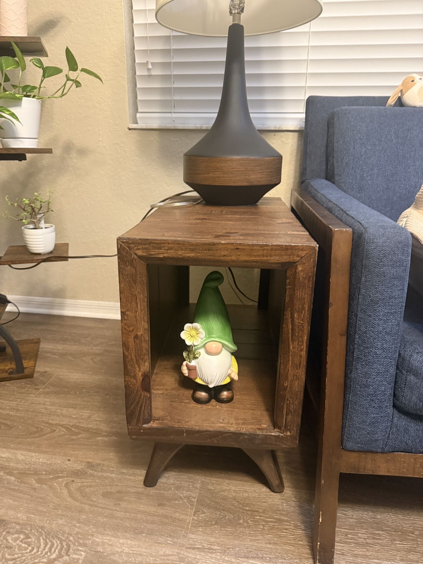Coffee And Side Table 