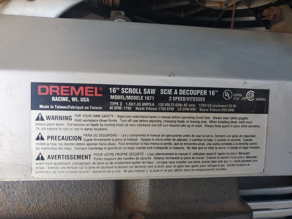Dremel 16" 2 Speed 110volt Scroll Saw And Blades