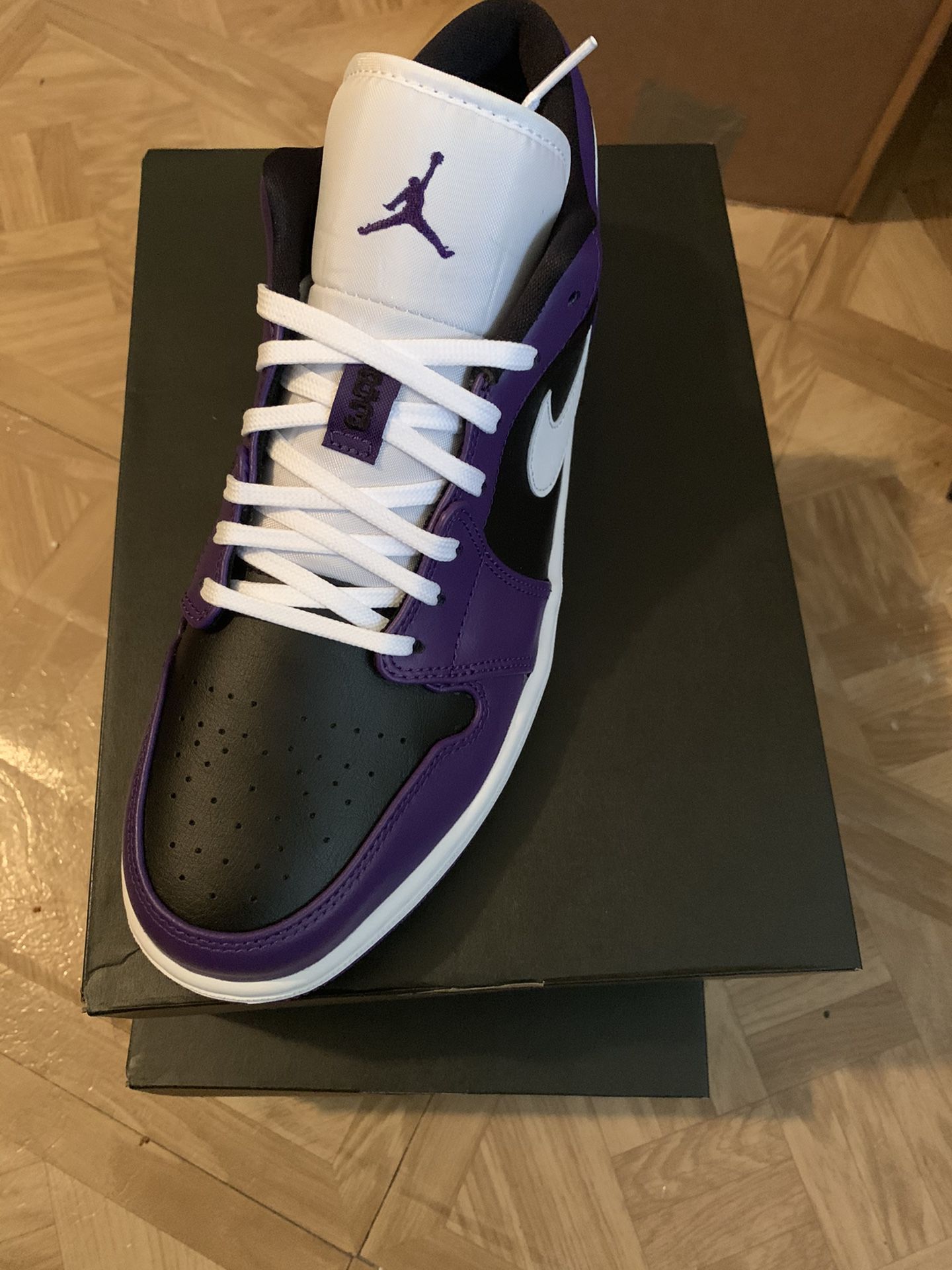 Air Jordan 1 Low “Court Purple” size 10
