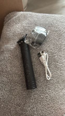 Small hair clipper’s