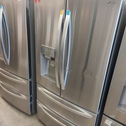 LG 28cu.ft 4-Door French-Door Refrigerator