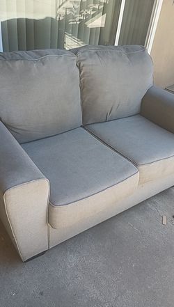 Sofa Love Semi Nuebo