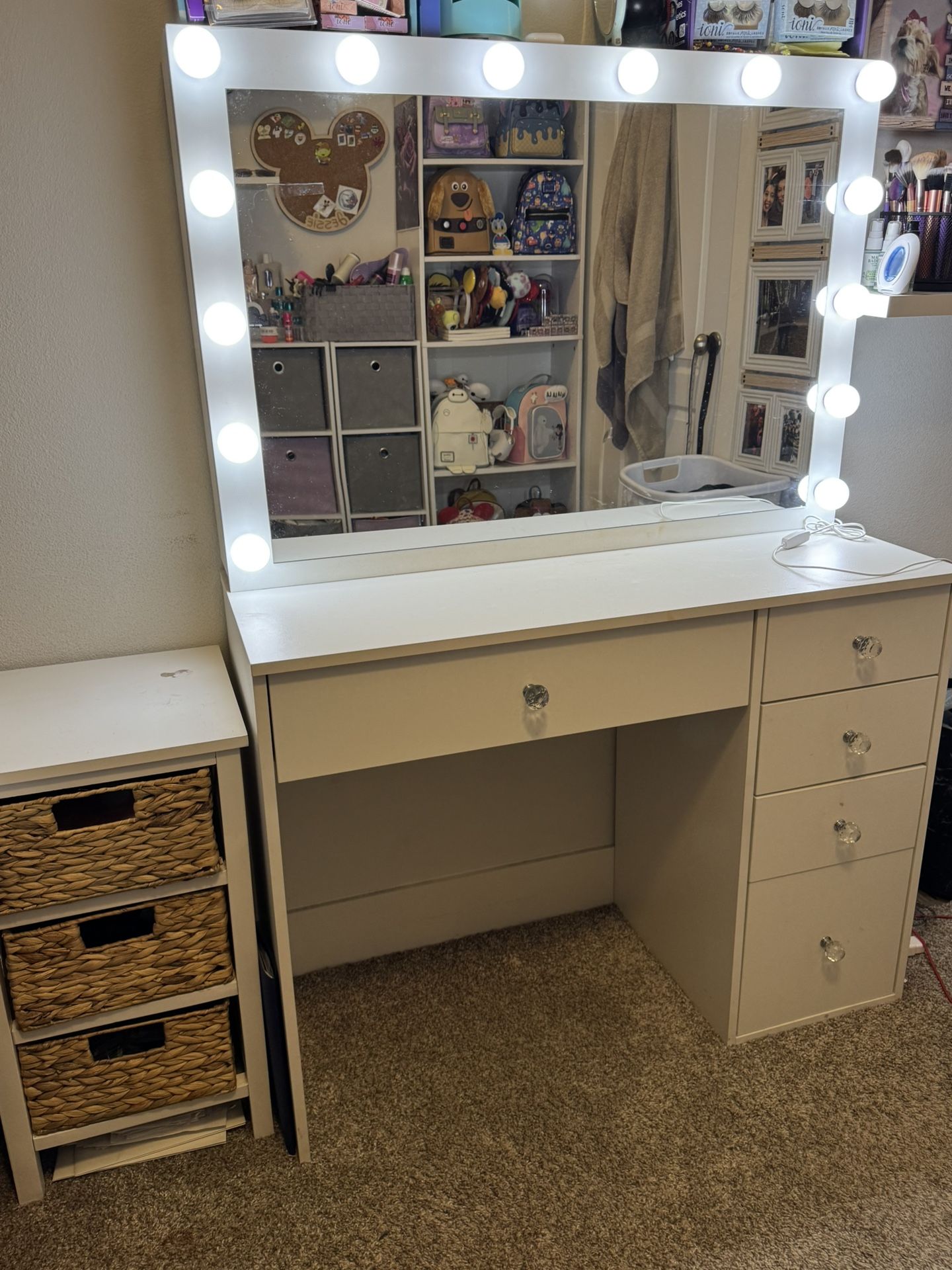 Makeup Vanity