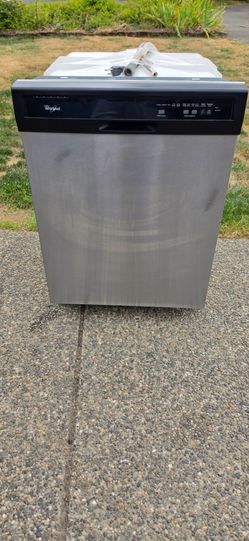Whirlpool Dishwasher 24w) I Can Help You With Free Delivery Within 10 miles distance