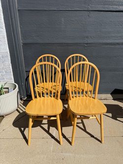 4 wood dining chairs