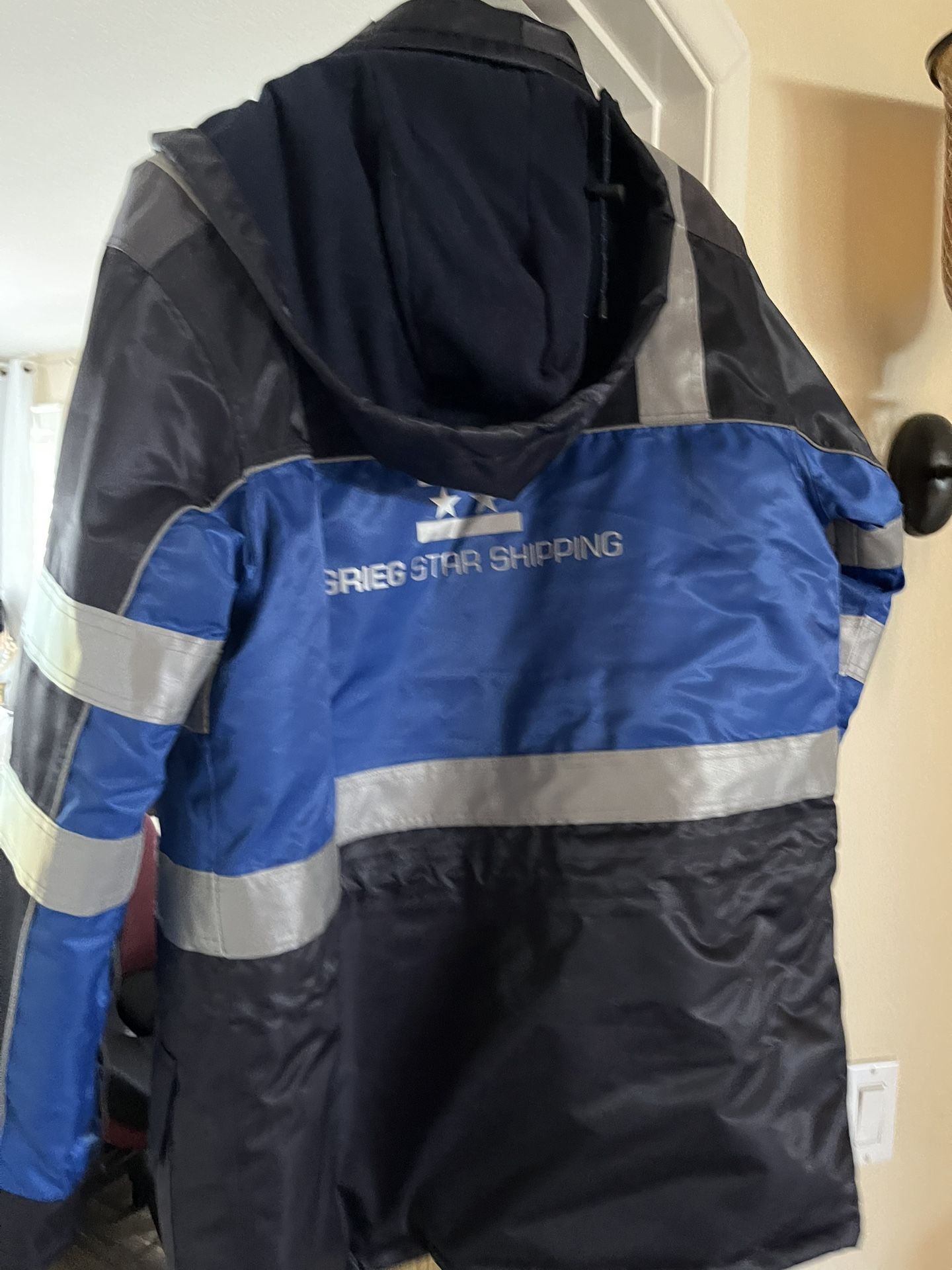 3M Outdoor Waterproof. Reflective Jacket With Hoodie