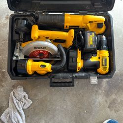 Dewalt 4 Piece Power Tool Set! Great condition