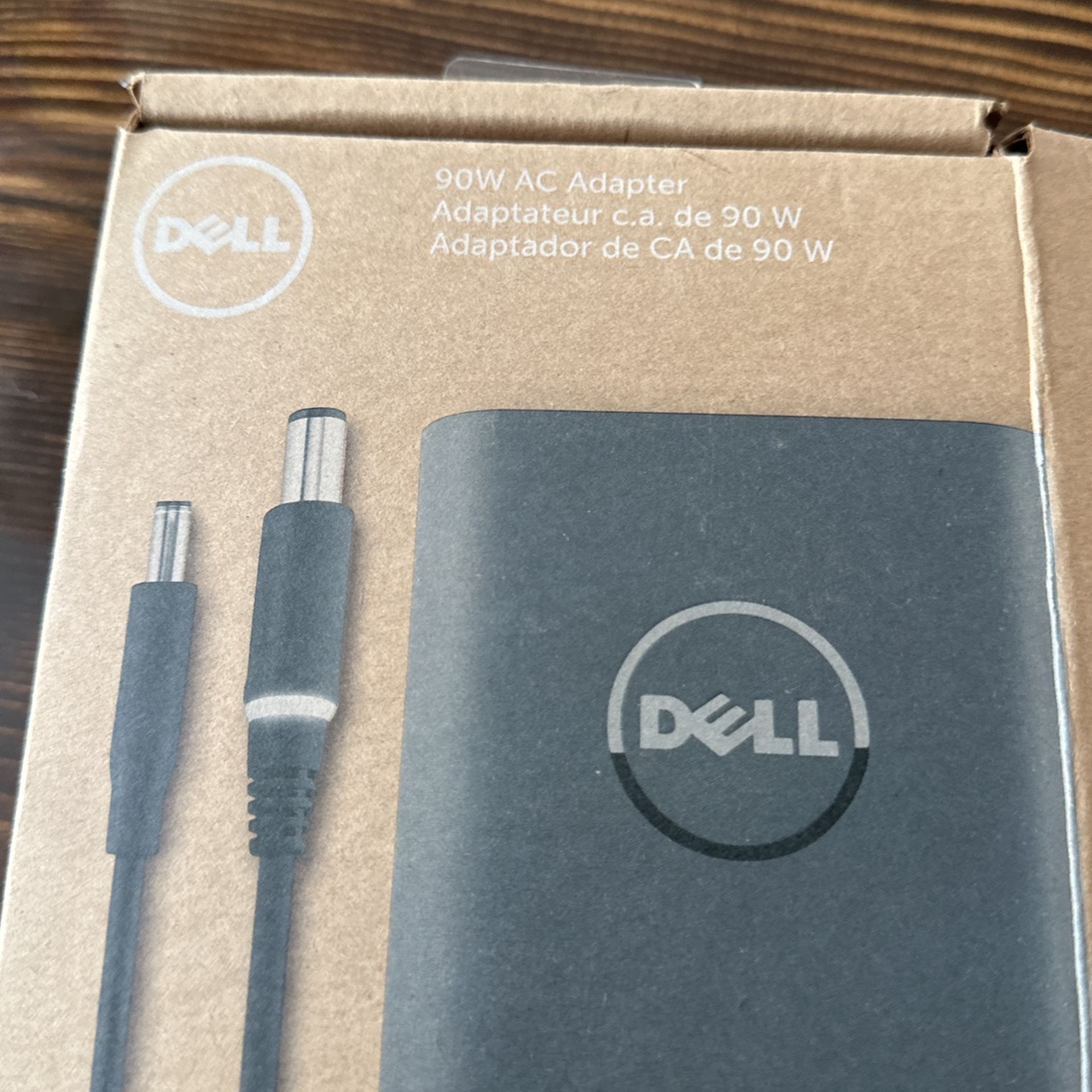 DELL 90 W AC Adapter 