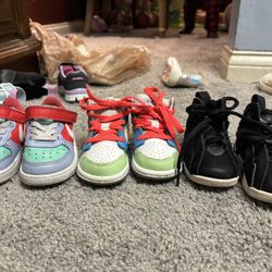 Girl's or boy's shoes