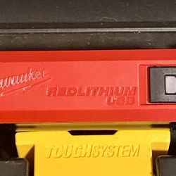 Milwaukee Portable USB Charger