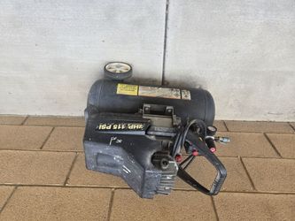 FREE 2HP 115 PSI Portable Air COMPRESSOR (I Dont know if it works)