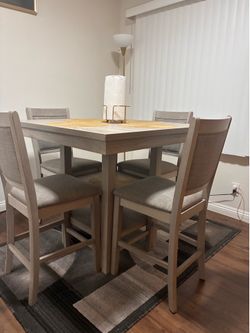 Dinning table with 4 chairs