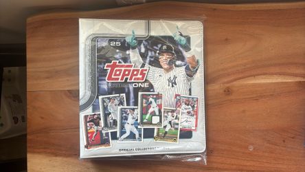 New 2025 Topps Series One 1 Baseball Official Collectors Binder 