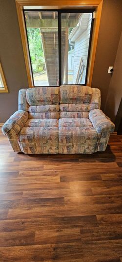 Matching Reclining Sofa & Loveseat Set