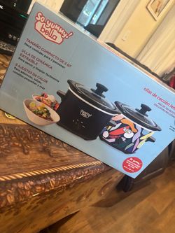Set of 2 QT slow cookers