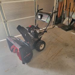 MTD 10/24 Snowblower For Parts Or Fix