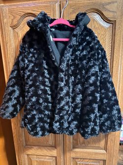 Girls sweater
