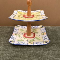 Beautiful Ceramic 2 Tier Fruit 🍎 Veggie 🥕 Shelf