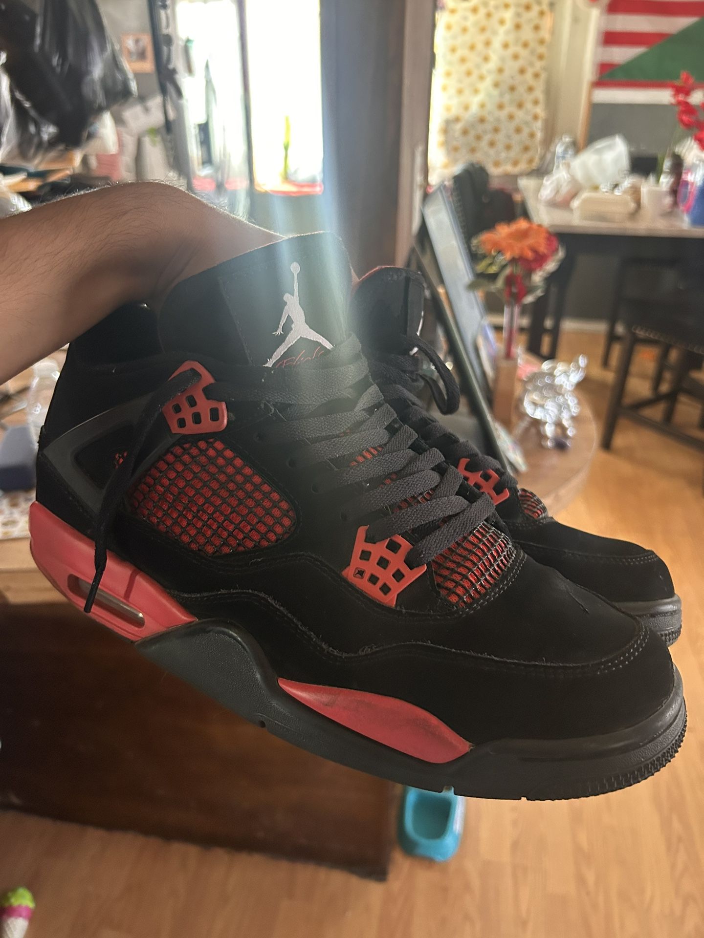 Jordan 4 (Throw Offers) Check Description