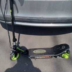 Battery powered scooter