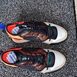 Aw Reissue Run  Size 7 With Box And Tote Bag