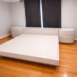 King Bed With Mattress