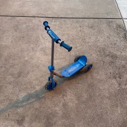Razor Toddler Tri-scooter