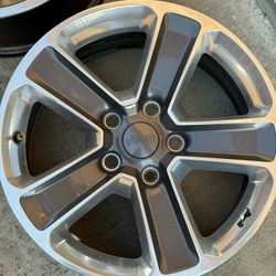 2019 Jeep Wrangler 18" OEM Wheel Rim (5) OBO