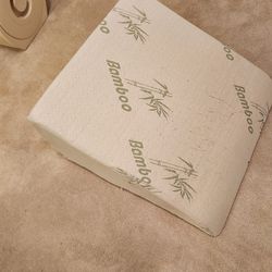 Wedge pillow