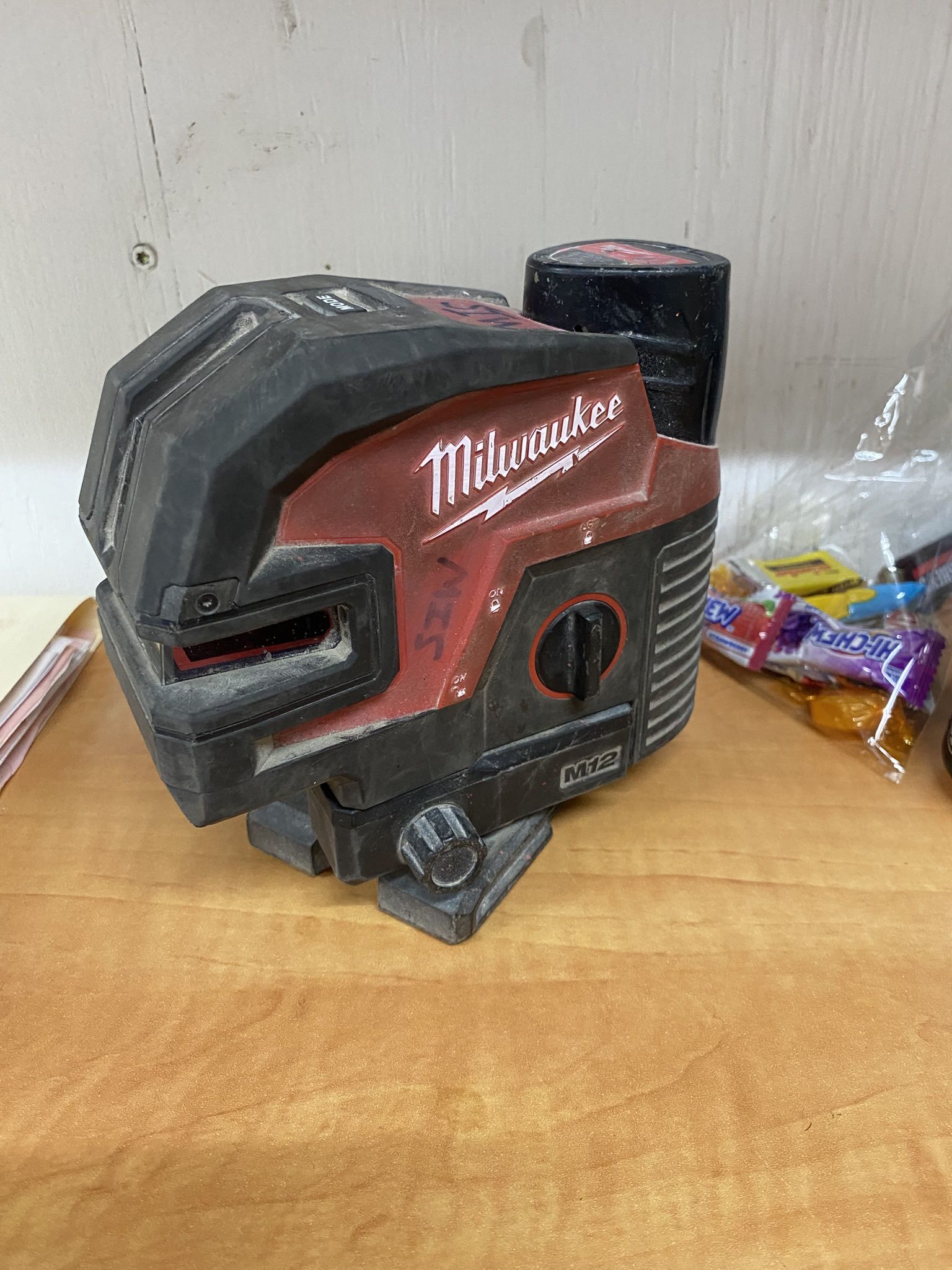 M12 Milwaukee Green Line Laser With Case Battery And Charger