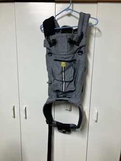 Lille Baby 6 position baby carrier