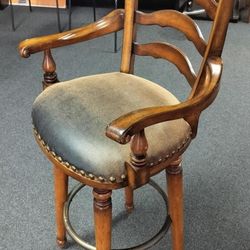 Vintage swivel style high chair