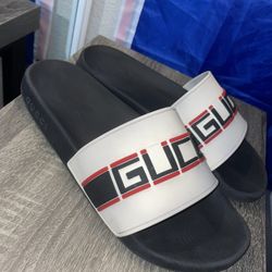 I Hade These Slides  For About A Year They Are Kind Beat And A Lil Faded But Still Look Really Nice 