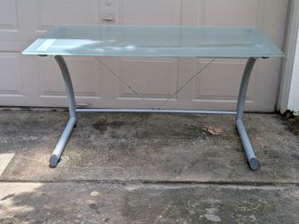 Realspace Zentra Glass Desk (Large 56" Width) - Great Condition