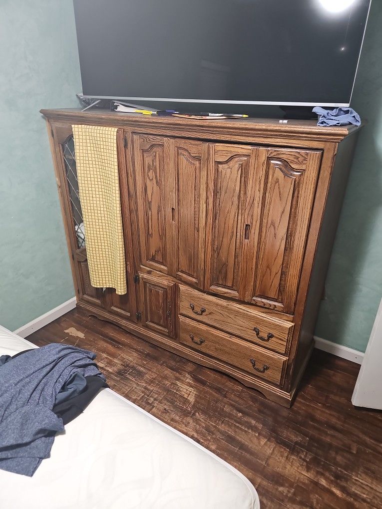 Cabinet t v Shelf