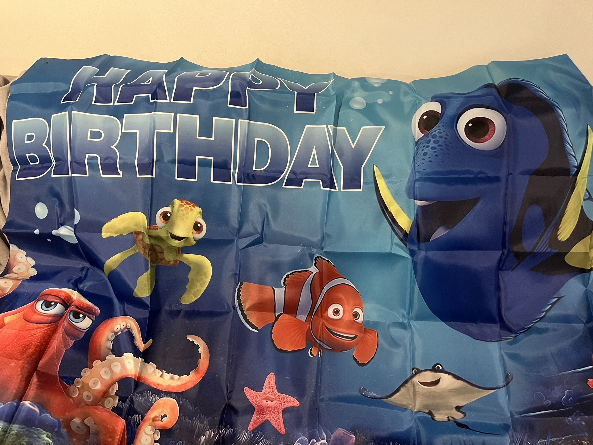 New Finding Nemo Back Drop