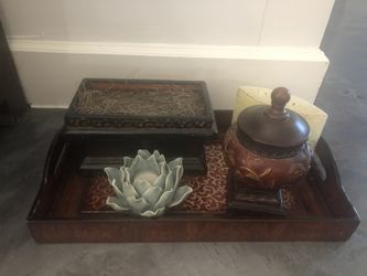 Table tray with accessories