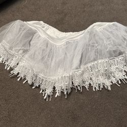 Used White Crinoline 